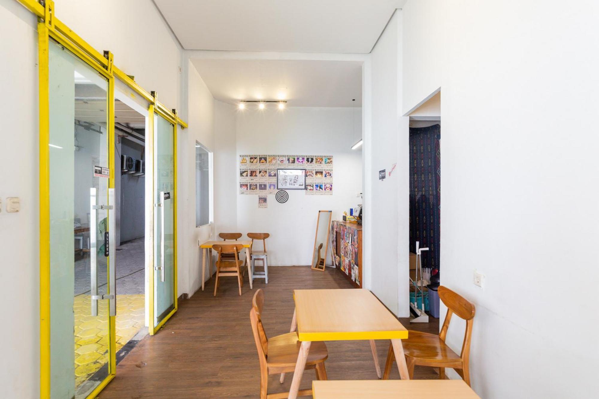Reddoorz Plus Syariah Near Mall Pondok Indah Jakarta Buitenkant foto